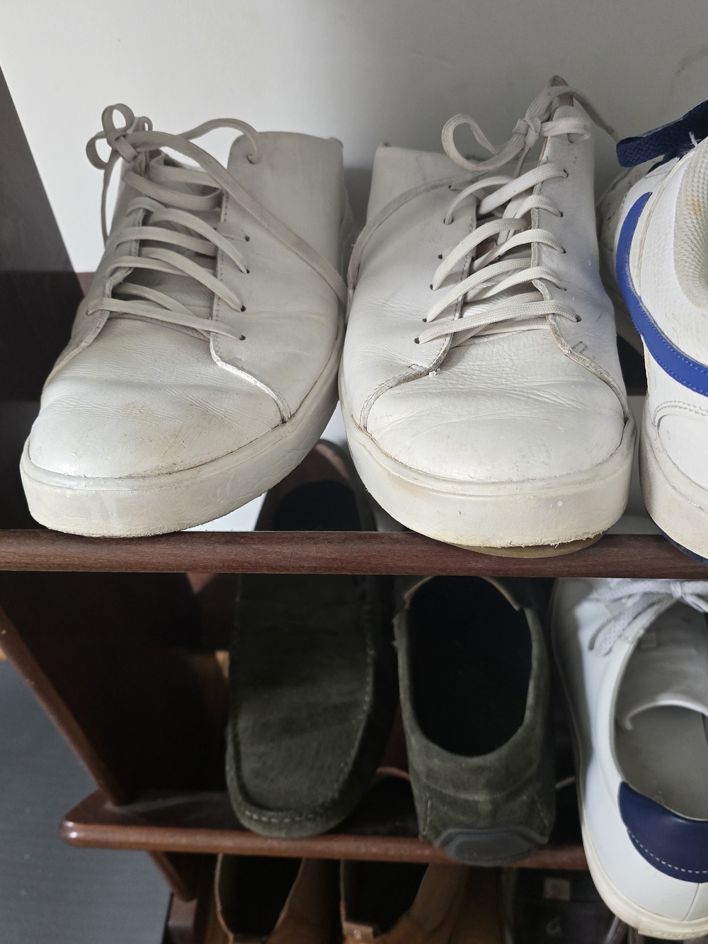 Men's White Casual Leather Sneakers - Clean Minimal Style Olakai